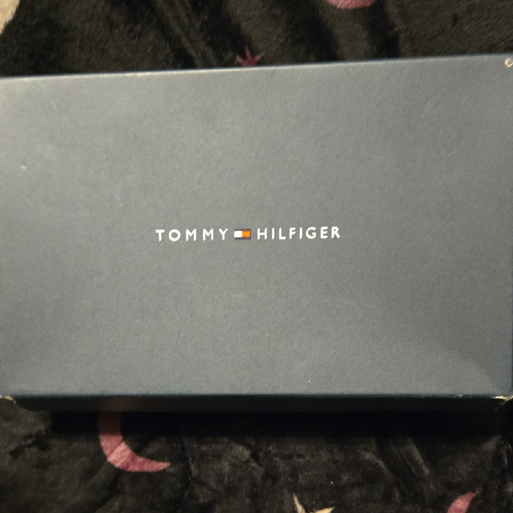 Tommy Hilfiger Women's Sneakers - White And Gold